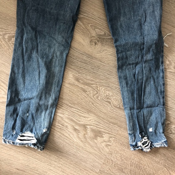 Embroidered Blossom Jeans - Picture 6 of 10